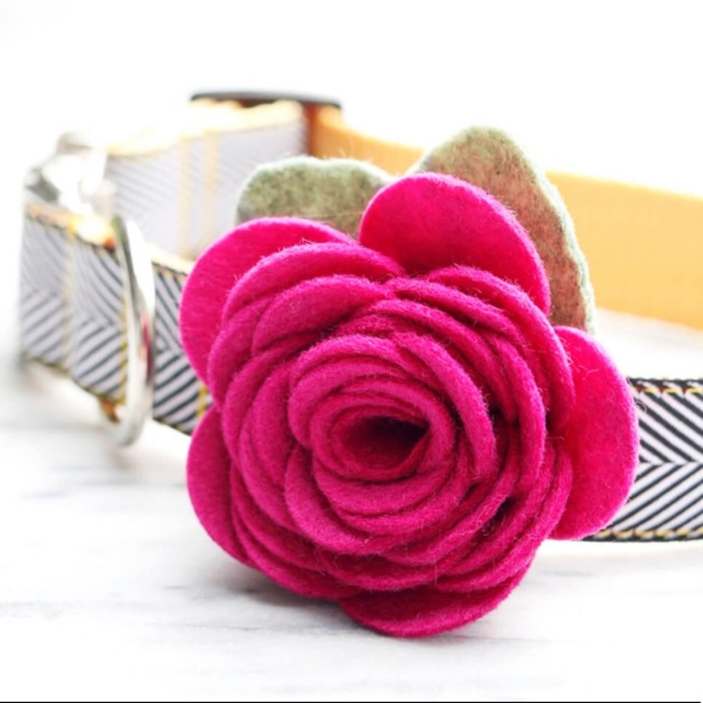 🌸LOW PRICE🌸MimiGreen ROSE Accessory for DOG COLLAR. NWT